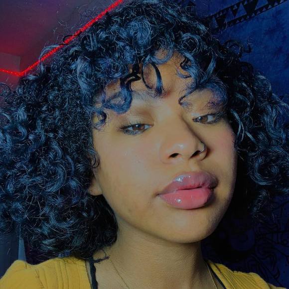 Meet your Posher, Victoria - Picture 1 of 1